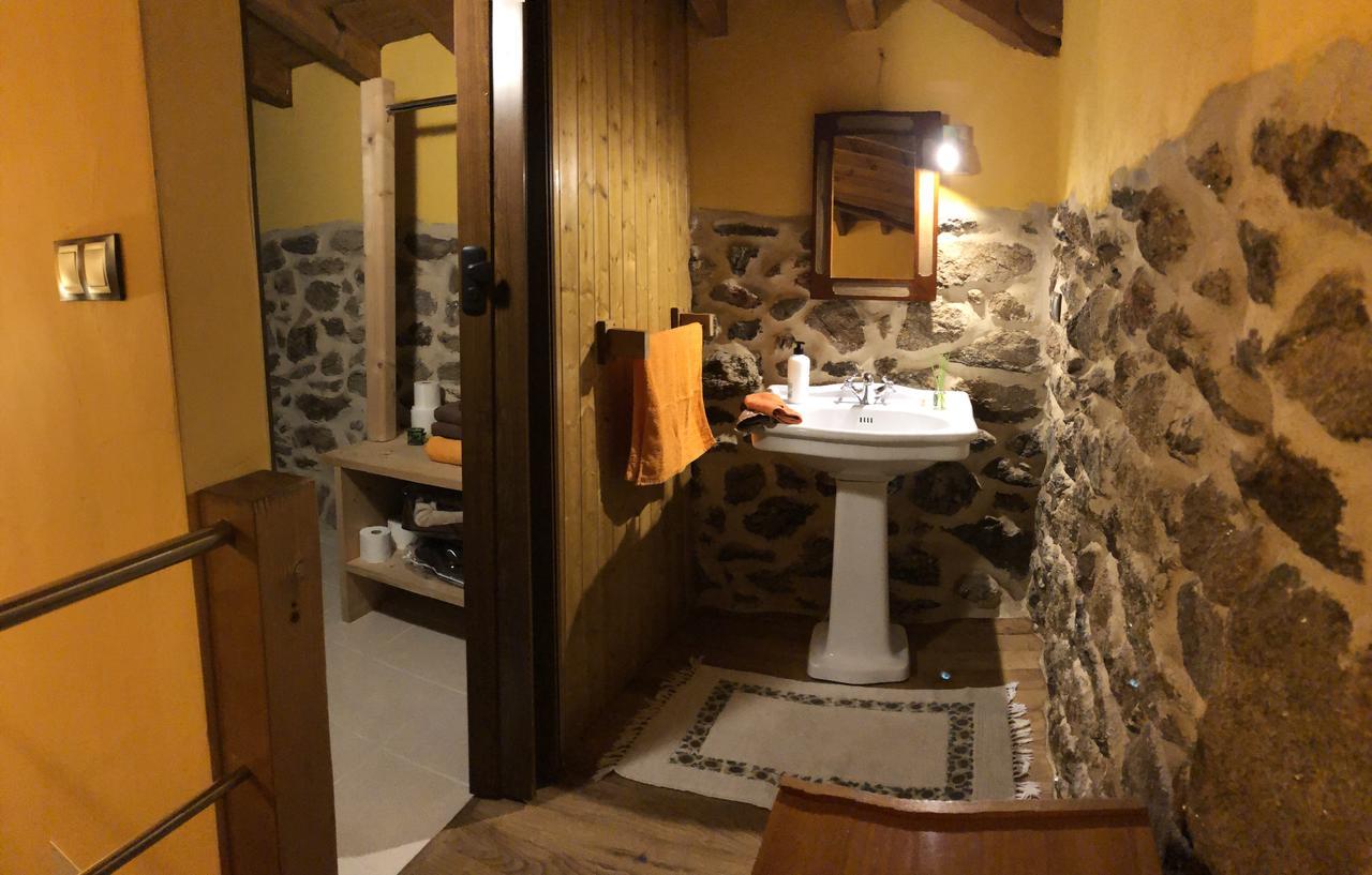Apartamentos Rurales A Torre Porquera المظهر الخارجي الصورة